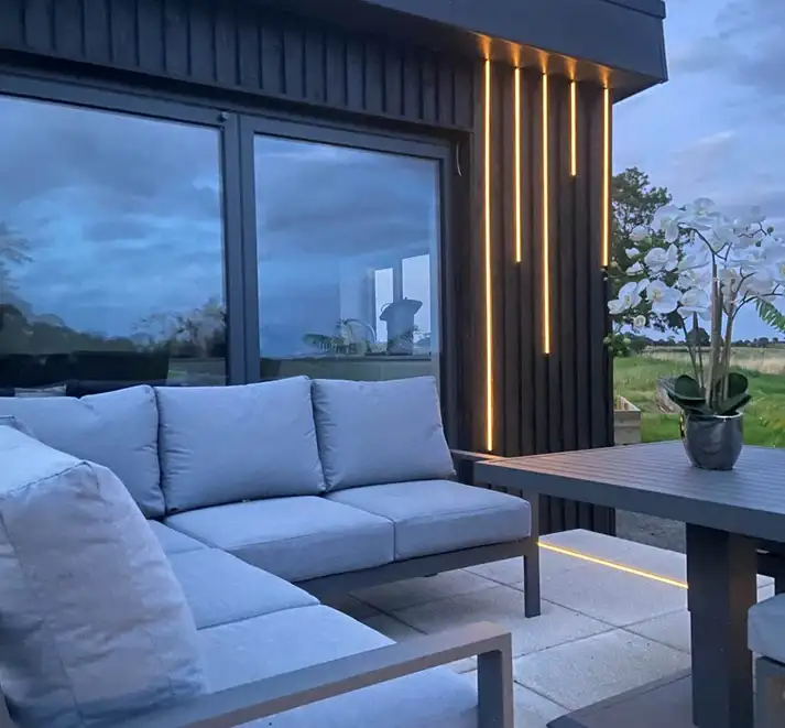 Guía para elegir tiras LED 12V o 24V | LEDCoi Iluminación