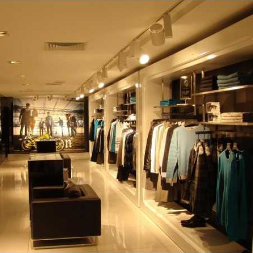 foco-carril-monofasico-negro-30w-y-3000-lumenes (1)